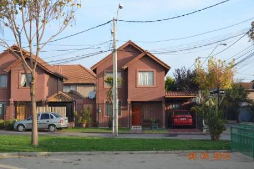 Vende hermosa casa 2 pisos,aislada, Villa Jardín Del Sol, Quilicura