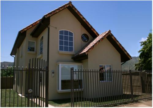 Viviendas de alta calidad en la construcción y finas terminaciones. Casas en Machalí