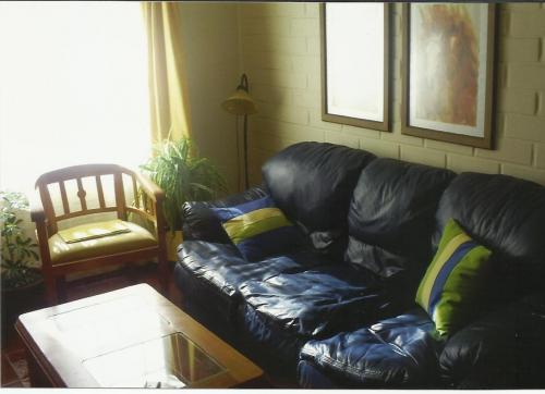 Vendo casa de tres pisos en villa Conavicoop