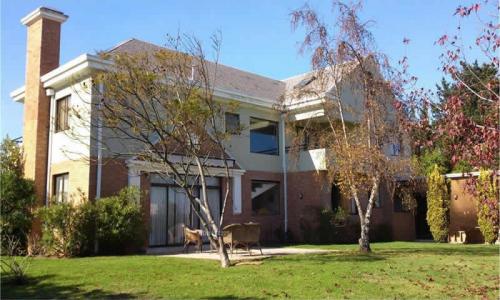 VC256 VENTA DE AMPLIA CASA EN BOSQUES DE MONTEMAR - CONCÓN