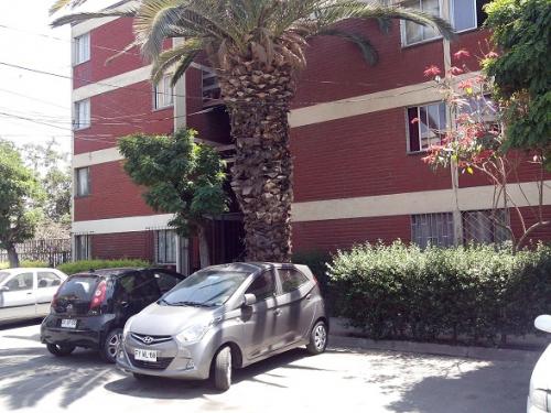 Quilicura Centro: Vende Departamento 4° piso, 3 dormitorios, 2 baños