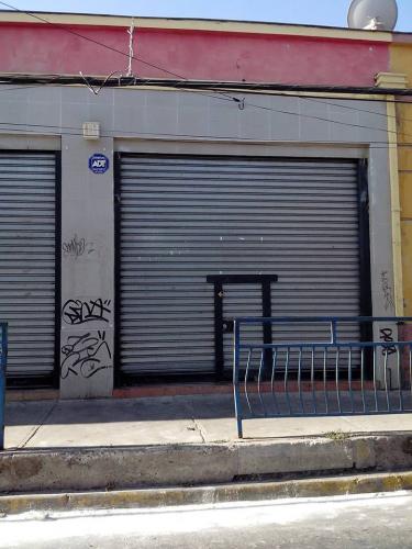 LOCAL COMERCIAL EN SECTOR DE ALTO TRÁFICO