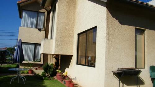 VC284 VENTA DE CASA SÓLIDA 2 PISOS EN JARDÍN DEL MAR - VIÑA DEL MAR