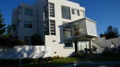 VC295 VENTA DE CASA ESTILO MEDITERRANEO VISTA AL MAR EN LOMAS DE MONTEMAR CONCÓN