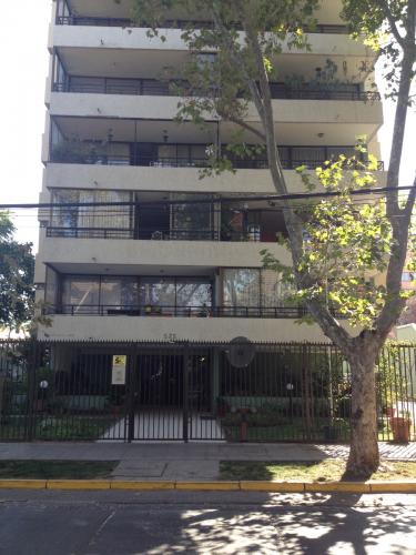 Arriendo Depto amoblado  1-D /av Condell  -Est M .Salvador 