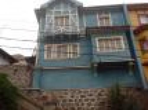 CASA PATRIMONIAL EN CENTRO DE VALPARAISO