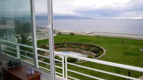 AD022 ARRIENDO DEPARTAMENTO ESPECTACULAR VISTA AL MAR - AV. E. ELUCHANS REÑACA