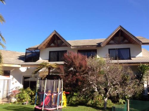 VC393 GRAN CASA EN MIRAFLORES BAJO VIÑA DEL MAR