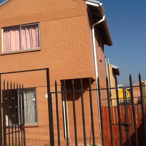 Casa Villa Alemana 2 Pisos 2 Dormitorios 