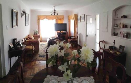 VC371 VENTA DE CASA CON PEQUEÑA CASA INTERIOR EN MIRAFLORES BAJO VIÑA DEL MAR