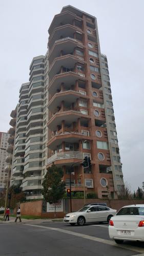 Espectacular Dúplex en Av. Kennedy con Gerónimo de Alderete, Las Condes