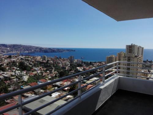 Departamento con EXCELENTE VISTA en cerro placeres