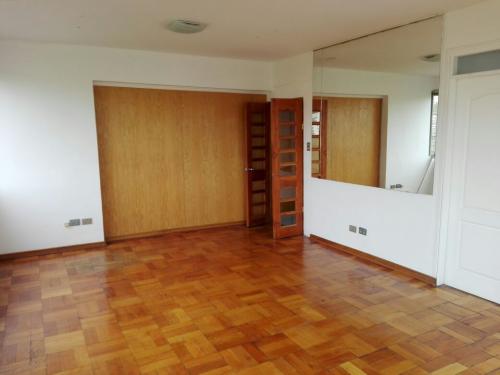 ARRIENDO COMERCIAL, oficinas frente a plaza de viña