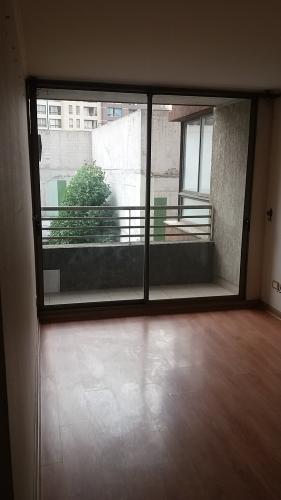 Hermoso departamento de dos habitaciones y un baño más bodega en subterráneo. $61.000.000 pesos.