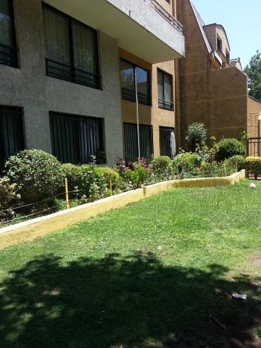 DEPARTAMENTO+ESTACIONAMIENTO+BODEGA. $320.000 pesos.