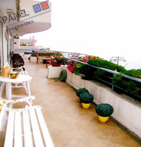 GRAN DEPARTAMENTO DE LUJO VISTA AL MAR, REÑACA // VD400