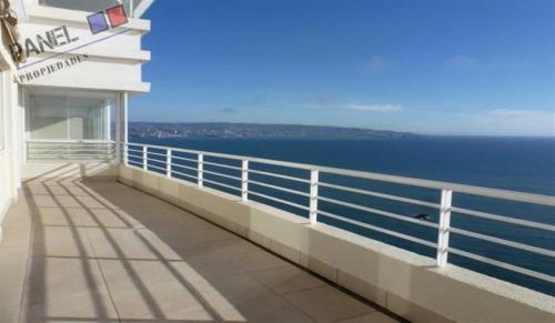 VENTA GRAN  PENTHOUSE,  IMPRESIONANTE VISTA AL MAR -  REÑACA // VD191