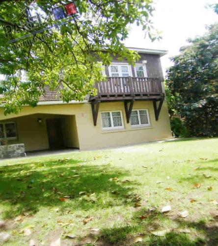 ANTIGUA GRAN CASA SÓLIDA  CON AMPLIO PATIO - RECREO VIÑA DEL MAR // VC429