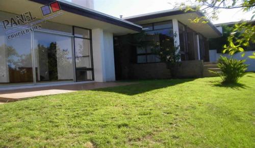 VENTA CASA DE UN PISO JARDÍN DEL MAR - VIÑA DEL MAR  // VC468