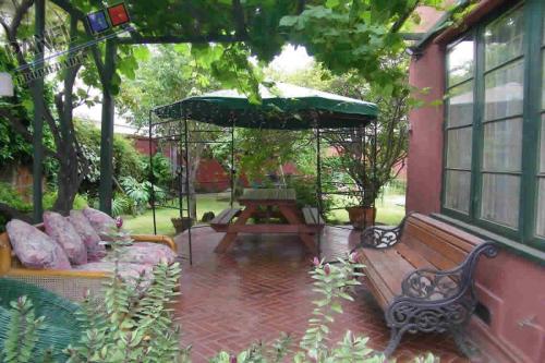 AMPLIA CASA 2 PISOS MIRAFLORES BAJO, VIÑA DEL MAR // VC490