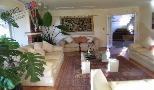 VENTA DE AMPLIA CASA, BOSQUES DE MONTEMAR, CONCÓN // VC448