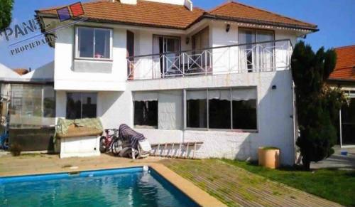 EXCELENTE CASA EN BOSQUES DE MONTEMAR CONCÓN  // VC379