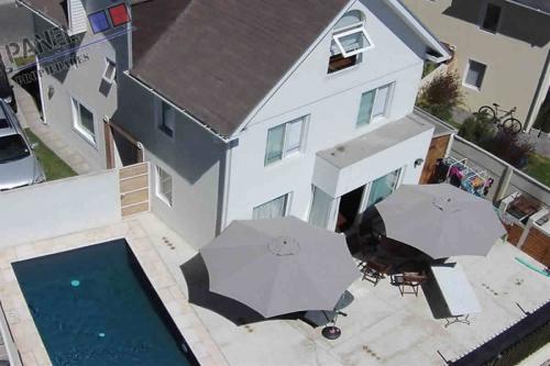 CASA INDIVIDUAL EN CONDOMINIO, BOSQUES DE MONTEMAR, CONCÓN // VC512