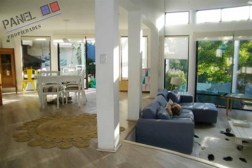 MARAVILLOSA CASA EN LAS GOLONDRINAS, REÑACA // VC499