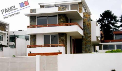 CASA ESTILO MEDITERRÁNEO VISTA AL MAR BOSQUES DE MONTEMAR CONCÓN // VC264