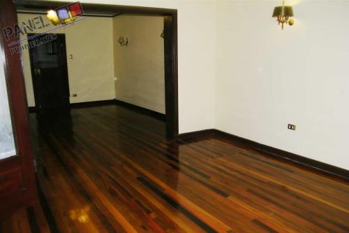 CASA CON EXCELENTE UBICACIÓN EN SECTOR PONIENTE - VIÑA // VC482