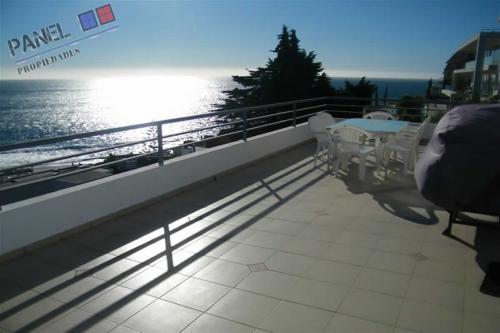 REBAJADO!!!! IDEAL INVERSIÓN, VISTA AL MAR, REÑACA // VD283
