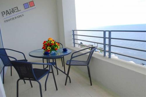 INVERSIÓN !!, DEPARTAMENTO VISTA AL MAR,  COSTA DE MONTEMAR, CONCÓN // VD417