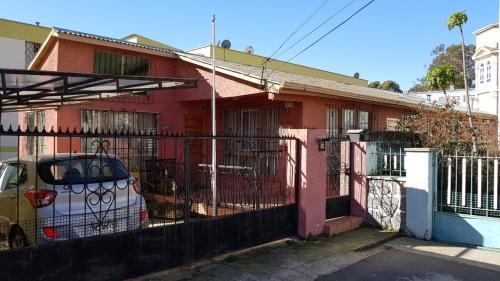 SE VENDE AMPLIA CASA 4D 3B EN PLAYA ANCHA - Montiel Propiedades