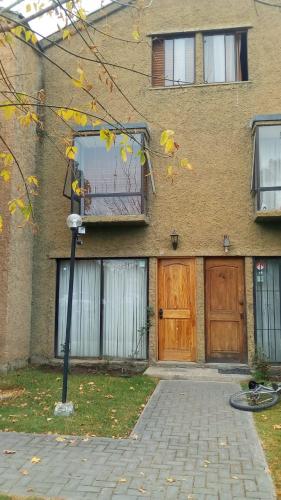 SE VENDE AMPLIA CASA 3D 3B BELLOTO - Montiel Propiedades