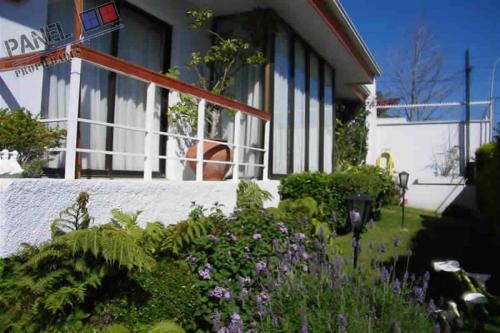 EXCELENTE CASA EN VENTA , JARDIN DEL MAR - REÑACA // VC417