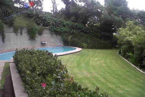 DEPARTAMENTO CERCANO A COLEGIO MCKAY, REÑACA // VD437