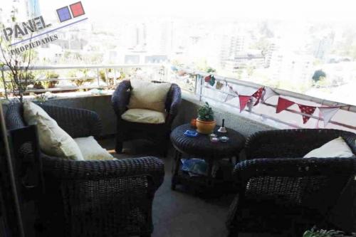 AMPLIO DEPARTAMENTO  SECTOR AV. LIBERTAD - VIÑA DEL MAR // VD440