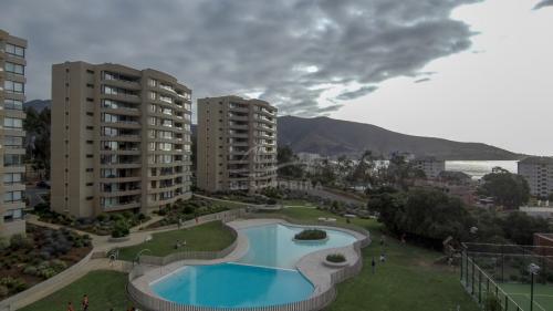 PRECIOSO DEPTO COND. COSTA PUYAI II 2D-2B