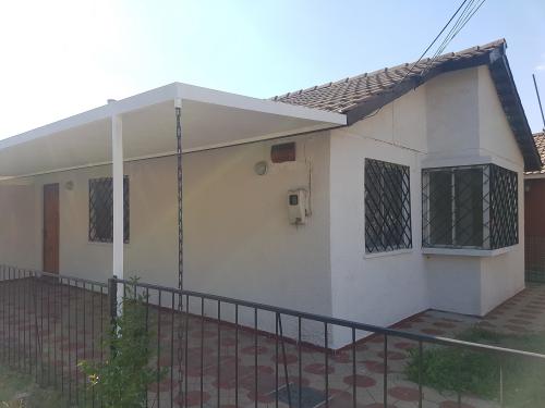 Comoda Casa esquina condominio residencial Puente Alto