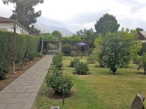 Amplio Terreno en pleno pueblo de Lo Barnechea