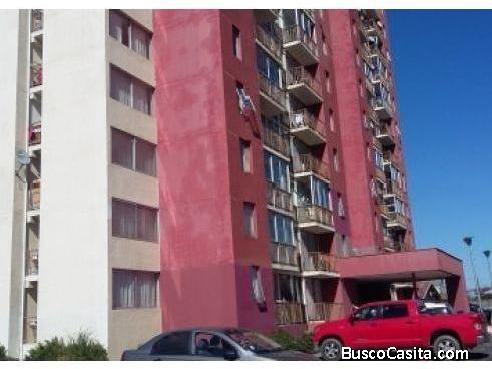 Depto. A dos cuadras de avenida colon con G. Comunes Inc. Y estacionamiento fono +56951495768