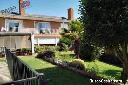 HERMOSA Y AMPLIA CASA  EN BOSQUES DE MONTEMAR - CONCÓN // VC559