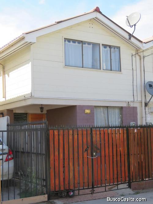 EXCELENTE CASA, ¡PRECIO OFERTA!, PADRE HURTADO.