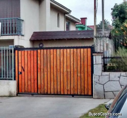 SE VENDE ACOGEDORA CASA EN BELLOTO 2000