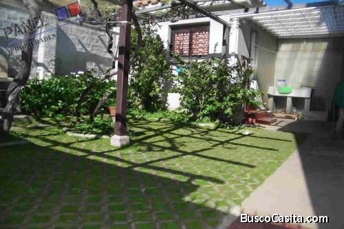 CASA SÓLIDA EN RECREO BAJO, VIÑA DEL MAR // VC531