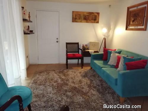 Venta de Magnifica casa ubicada en Valle Lo Campino, Quilicura