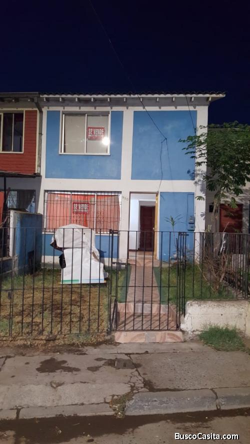 Casa En Barrio Tranquilo, Buena Ubicacion