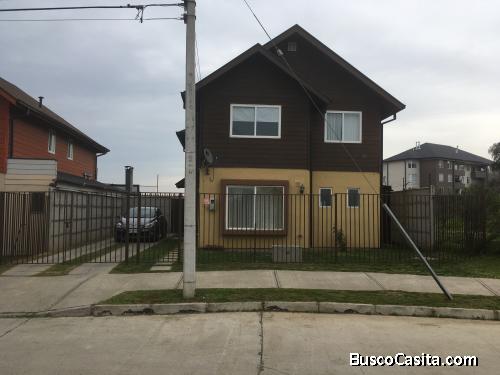 Se arrienda casa amoblada en excelente estado en sector Valles del Country, Talca 