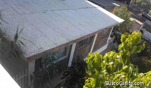 CASA EN CALETA ABARCA, VIÑA DEL MAR // VC566