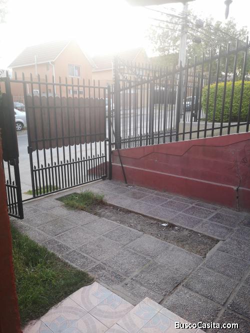 VENDO LINDA CASA EN LOS PINOS